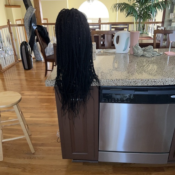 Knotless Full Lace Medium Twisted Braids-16-18 inches. - Picture 3 of 8